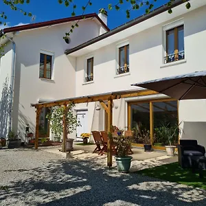 Maison d'hôtes Les Tilleuls De, Chapareillan
